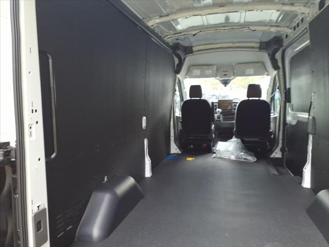 2025 Ford Transit Cargo Van Base