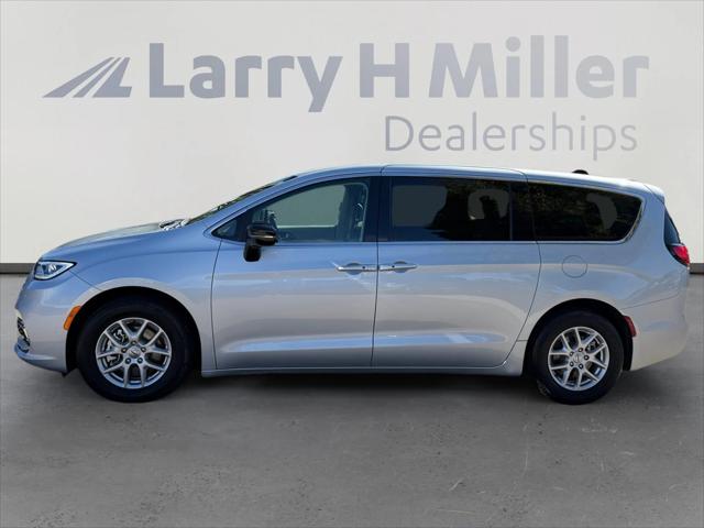 2024 Chrysler Pacifica Touring L 2024 Chrysler Pacifica Touring L