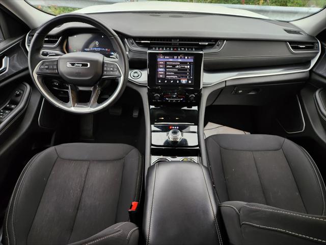 2022 Jeep Grand Cherokee L Laredo 4x4 2022 Jeep Grand Cherokee L Laredo 4x4