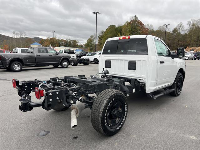 2025 RAM 3500 Tradesman Regular Cab 4x2 8 Box 2025 RAM 3500 Tradesman Regular Cab 4x2 8 Box