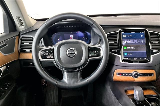 2024 Volvo XC90 B6 Plus Bright Theme 7-Seater