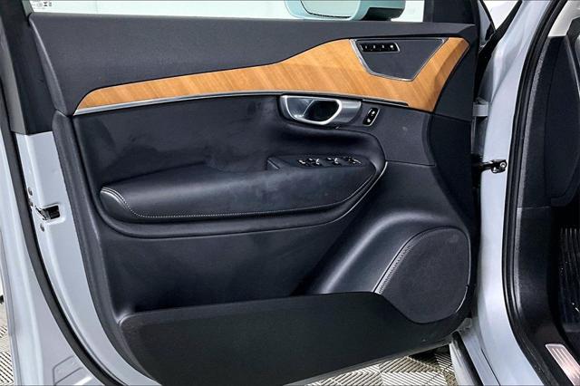 2024 Volvo XC90 B6 Plus Bright Theme 7-Seater