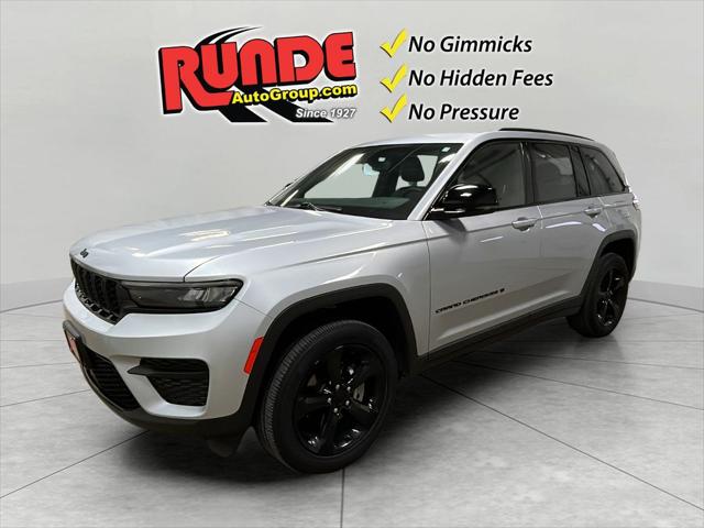 2023 Jeep Grand Cherokee Altitude 4x4