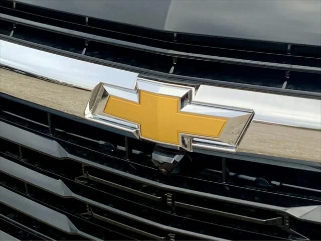 2026 Chevrolet Suburban LS, 4WD
