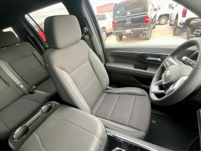 2026 Chevrolet Suburban LS, 4WD