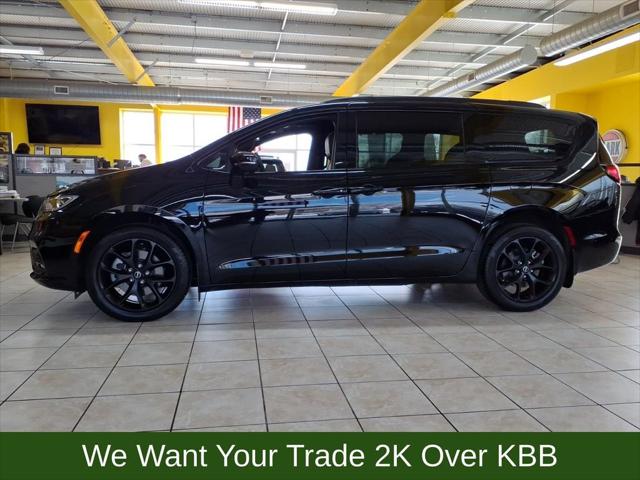 2026 Chrysler Pacifica PACIFICA SELECT AWD