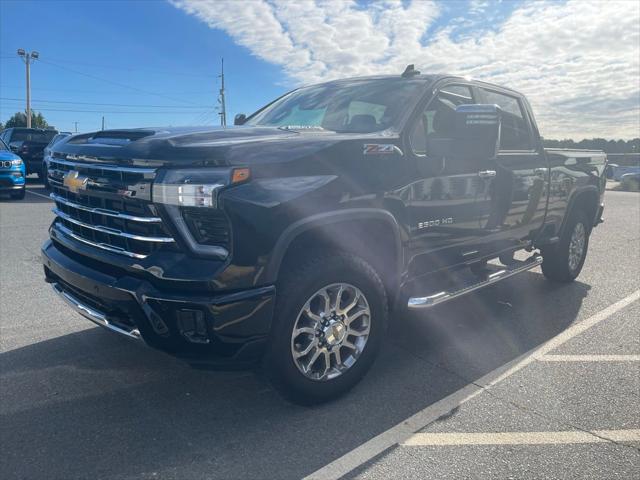 2025 Chevrolet Silverado 2500HD 4WD Crew Cab Standard Bed LT
