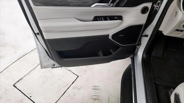 2022 Jeep Wagoneer Series II 4x2