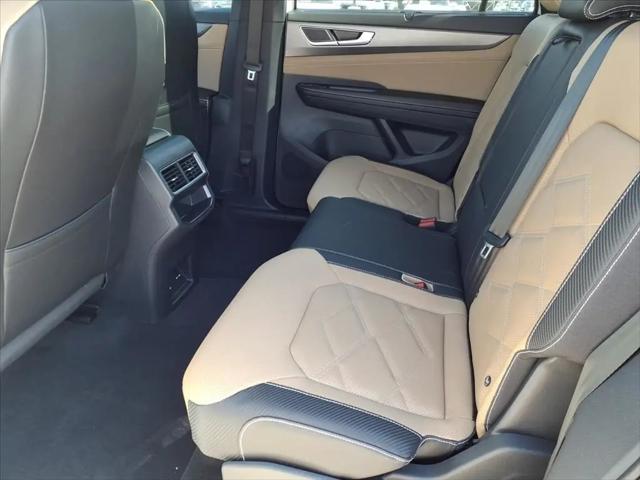 2026 Volkswagen Atlas Cross Sport SE with Technology