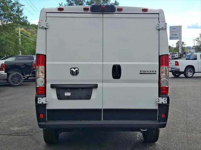2026 Ram ProMaster Cargo Van Tradesman Low Roof 118" WB w/Pass Seat