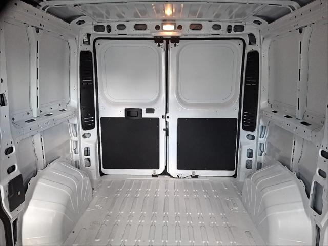 2026 Ram ProMaster Cargo Van Tradesman Low Roof 118" WB w/Pass Seat