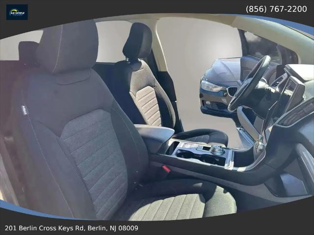 2021 Ford Edge SE