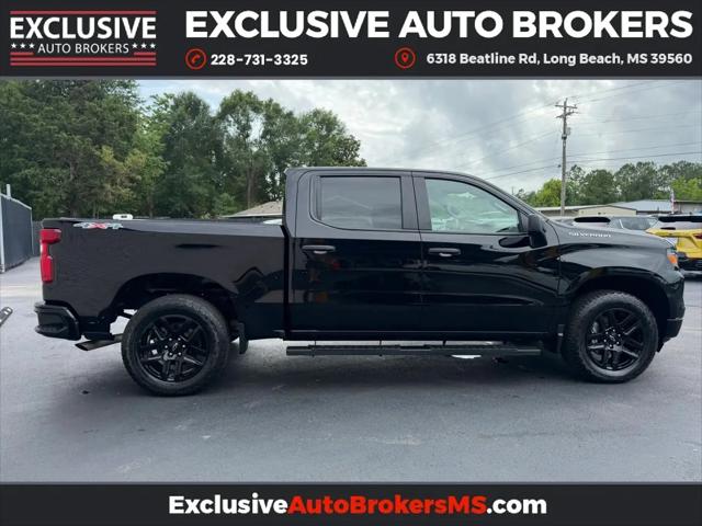 2024 Chevrolet Silverado 1500 4WD Crew Cab Short Bed Custom