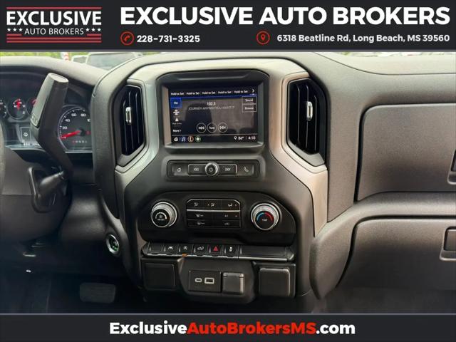 2024 Chevrolet Silverado 1500 4WD Crew Cab Short Bed Custom