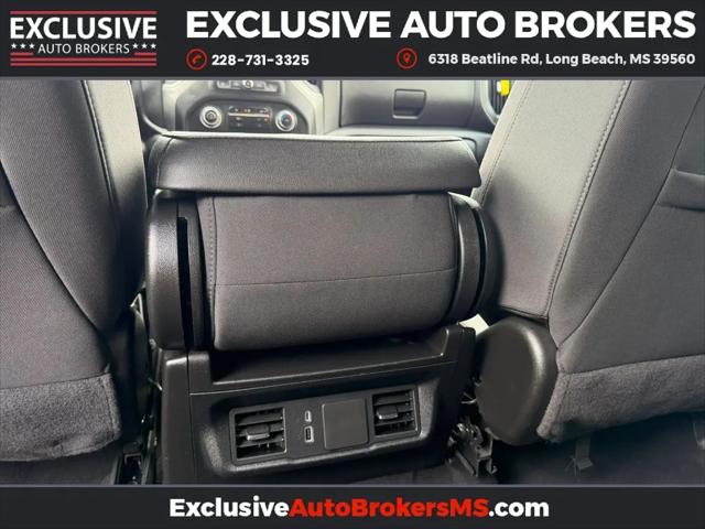 2024 Chevrolet Silverado 1500 4WD Crew Cab Short Bed Custom