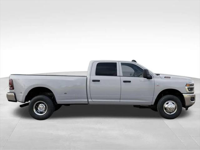 2026 Ram 3500 Tradesman Crew Cab 4x4 8' Box