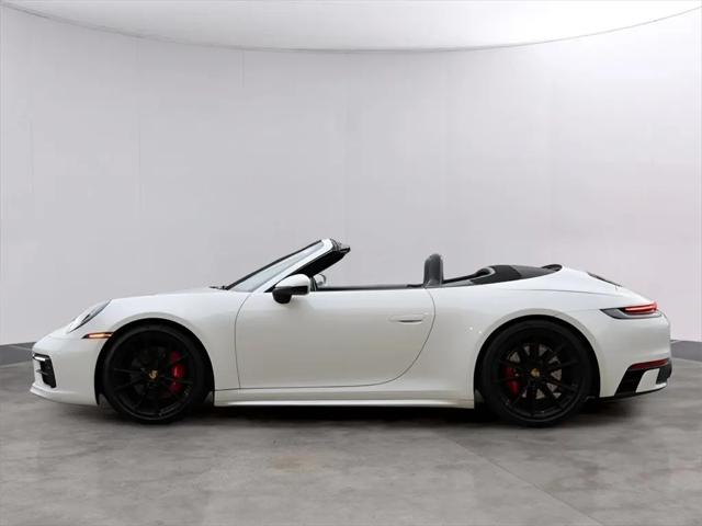2020 Porsche 911 Carrera 4S Cabriolet