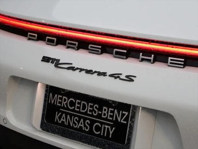 2020 Porsche 911 Carrera 4S Cabriolet