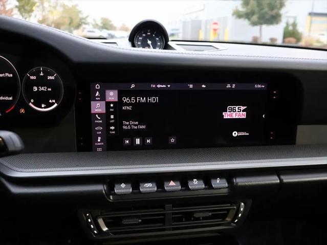 2020 Porsche 911 Carrera 4S Cabriolet