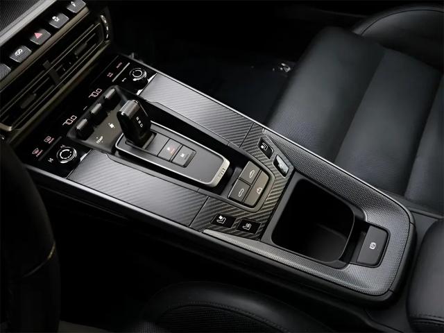 2020 Porsche 911 Carrera 4S Cabriolet
