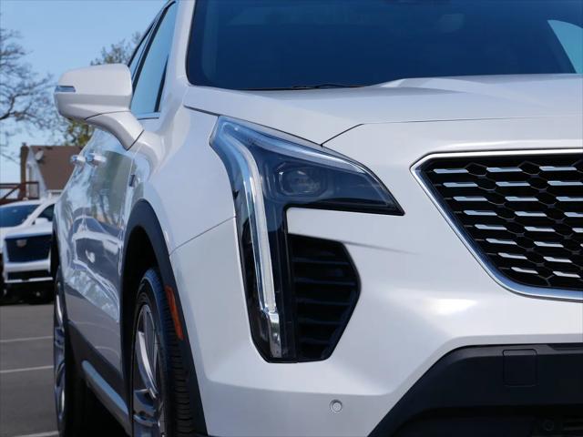 2022 Cadillac XT4 AWD Premium Luxury