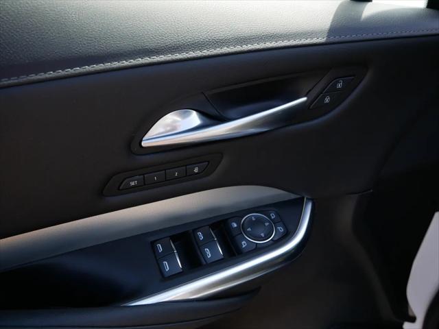 2022 Cadillac XT4 AWD Premium Luxury