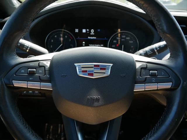 2022 Cadillac XT4 AWD Premium Luxury