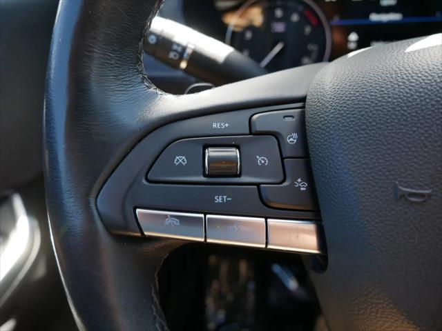 2022 Cadillac XT4 AWD Premium Luxury