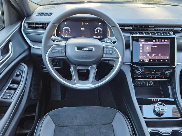 2025 Jeep Grand Cherokee Altitude X 4x2