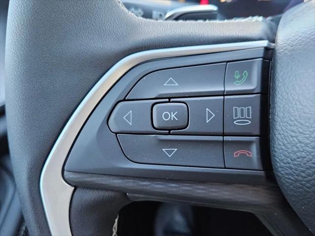 2025 Jeep Grand Cherokee Altitude X 4x2
