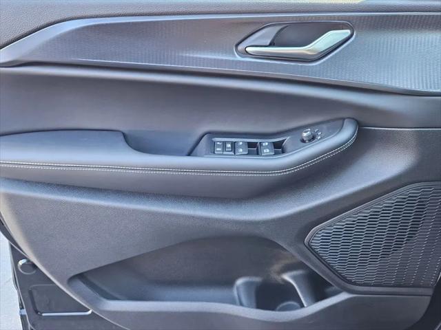 2025 Jeep Grand Cherokee Altitude X 4x2