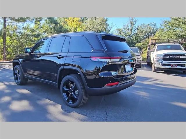 2025 Jeep Grand Cherokee Altitude X 4x2