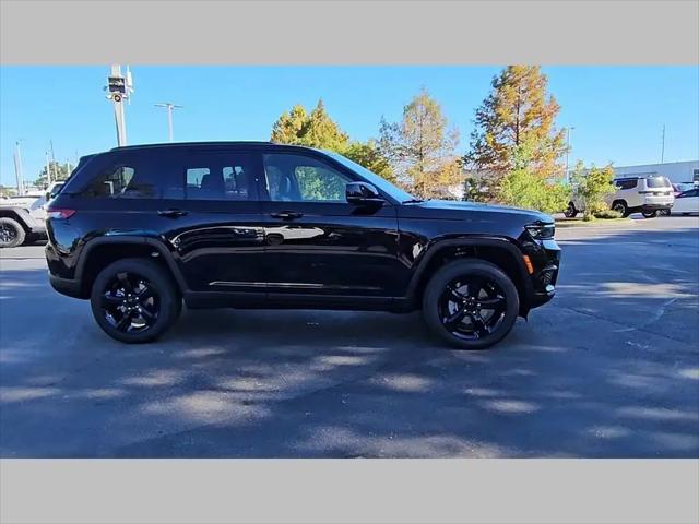 2025 Jeep Grand Cherokee Altitude X 4x2