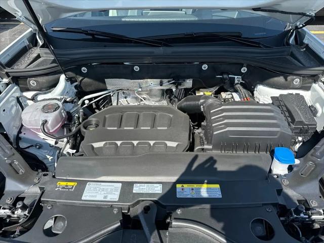 2026 Volkswagen Atlas Cross Sport SEL Premium R-Line