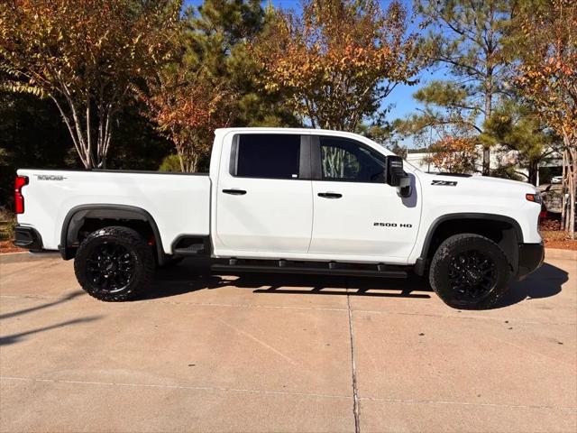 2026 Chevrolet Silverado 2500HD Crew Cab, Standard Bed, LT, 4WD