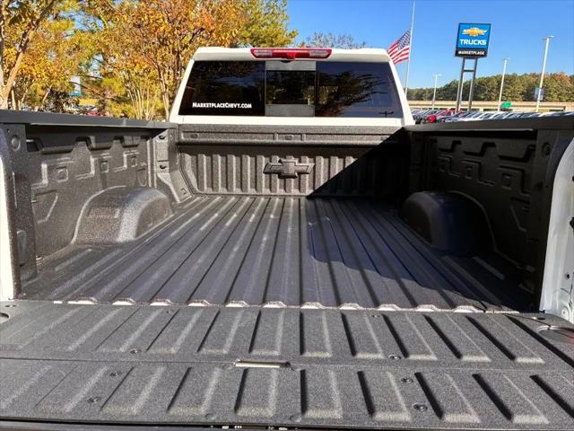 2026 Chevrolet Silverado 2500HD Crew Cab, Standard Bed, LT, 4WD