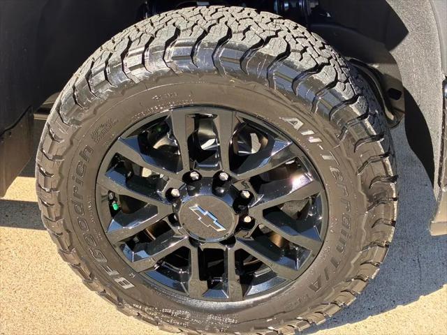 2026 Chevrolet Silverado 2500HD Crew Cab, Standard Bed, LT, 4WD