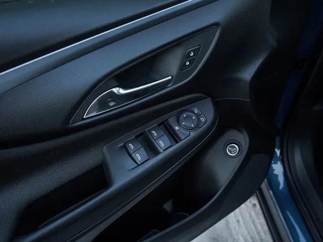 2026 Buick NV Preferred FWD