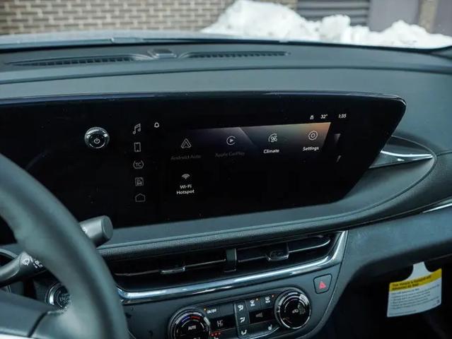2026 Buick NV Preferred FWD