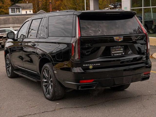 2023 Cadillac Escalade ESV 4WD Sport