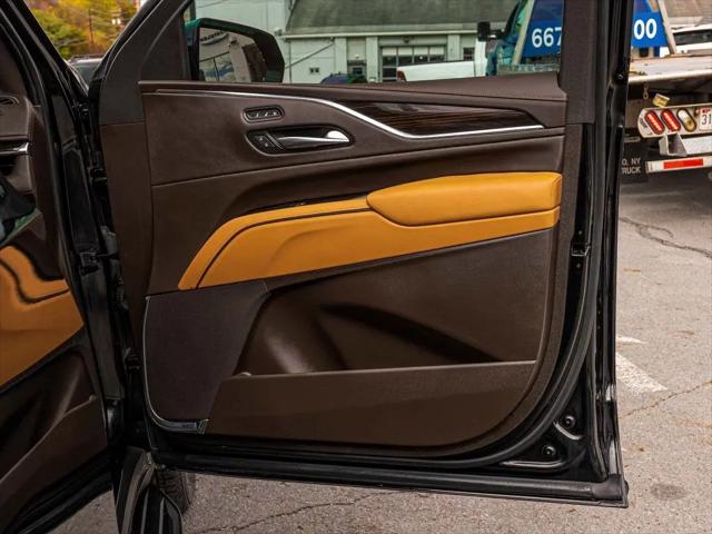 2023 Cadillac Escalade ESV 4WD Sport