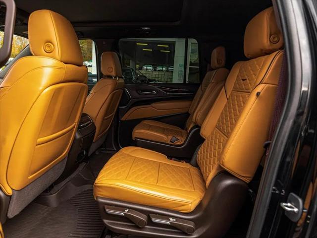 2023 Cadillac Escalade ESV 4WD Sport