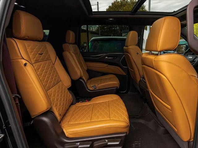 2023 Cadillac Escalade ESV 4WD Sport