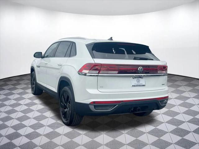 2026 Volkswagen Atlas Cross Sport SE with Technology