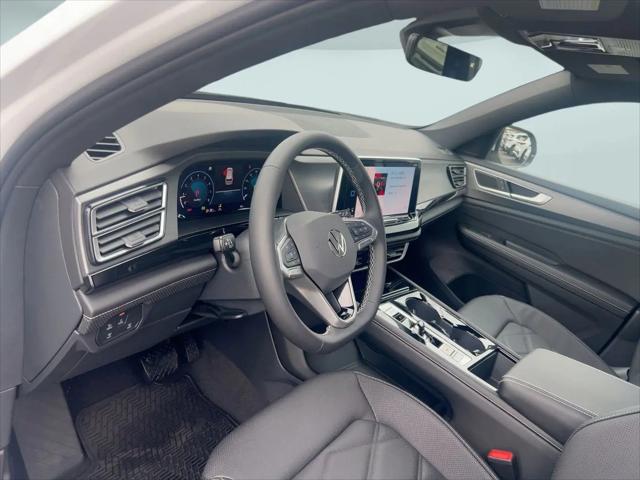 2026 Volkswagen Atlas Cross Sport SE with Technology