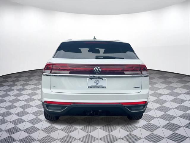2026 Volkswagen Atlas Cross Sport SE with Technology