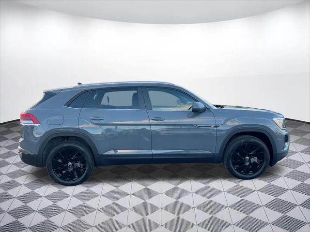 2026 Volkswagen Atlas Cross Sport SE with Technology
