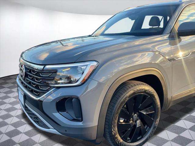 2026 Volkswagen Atlas Cross Sport SE with Technology