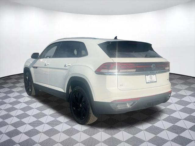 2026 Volkswagen Atlas Cross Sport SE with Technology