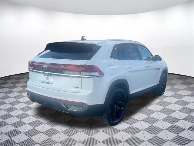 2026 Volkswagen Atlas Cross Sport SE with Technology